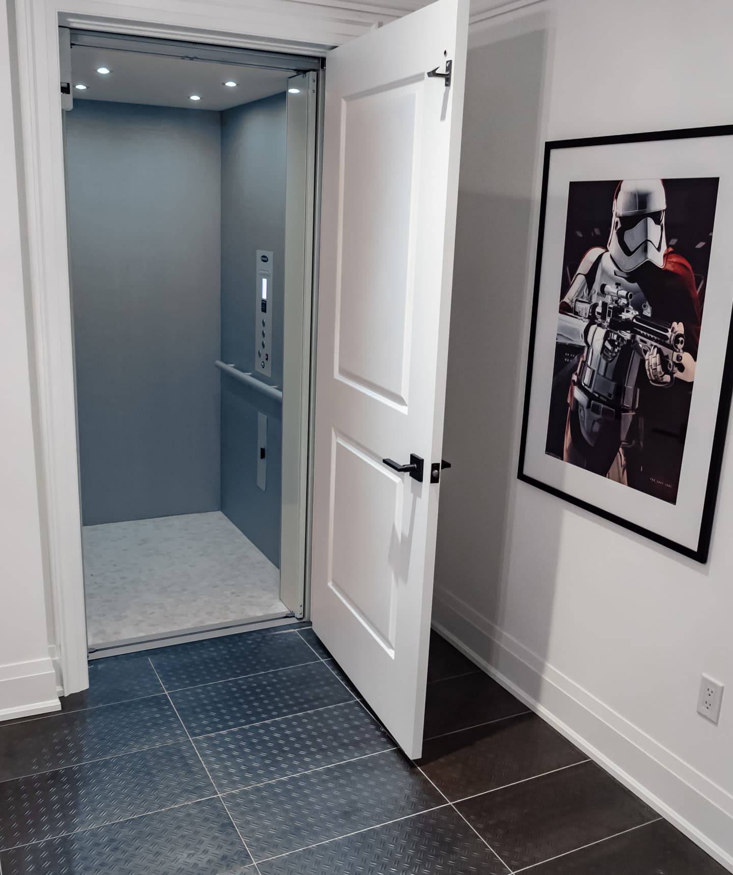 Savaria  Eclipse Home Elevator