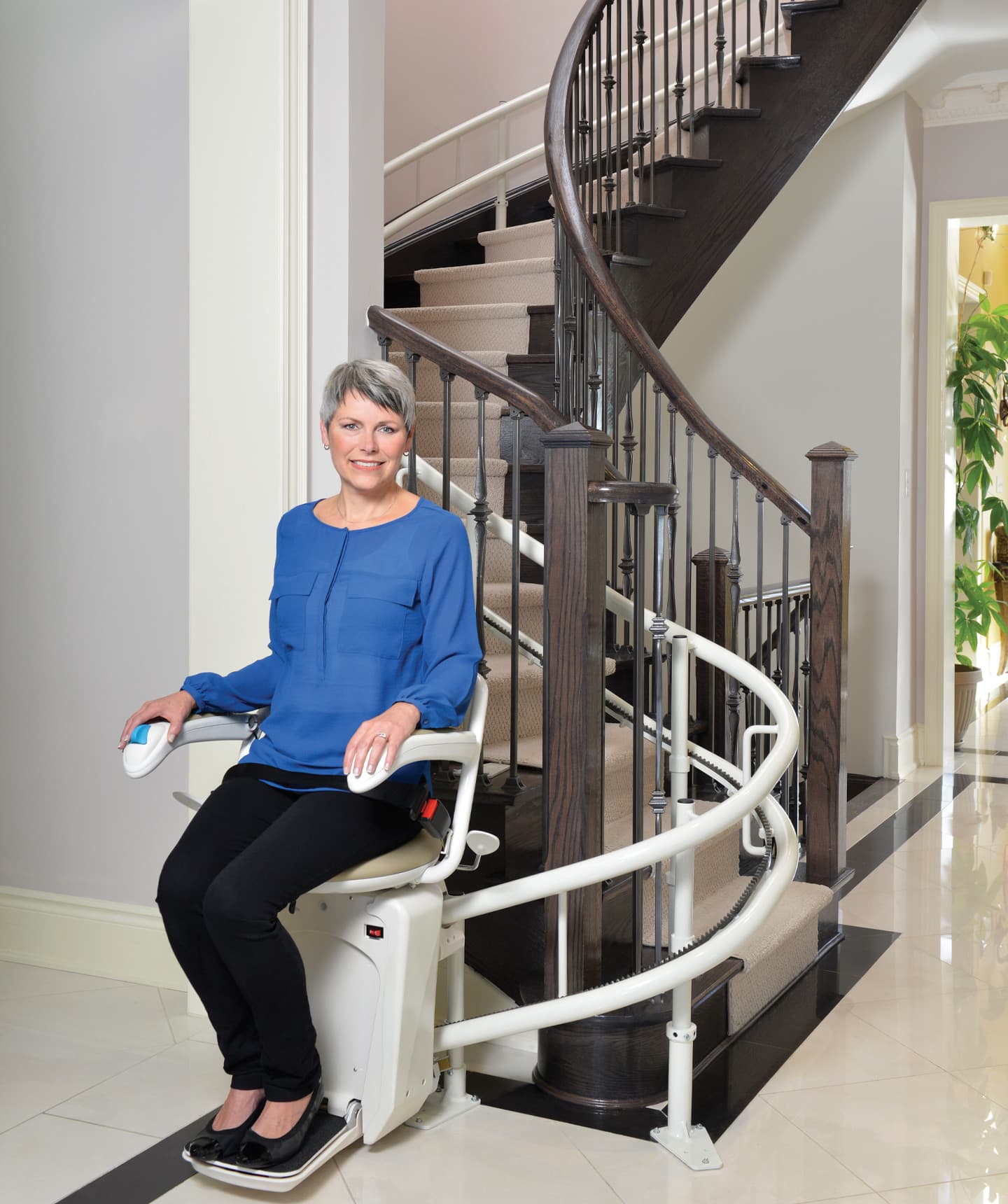 stairfriend curved stairlift 5