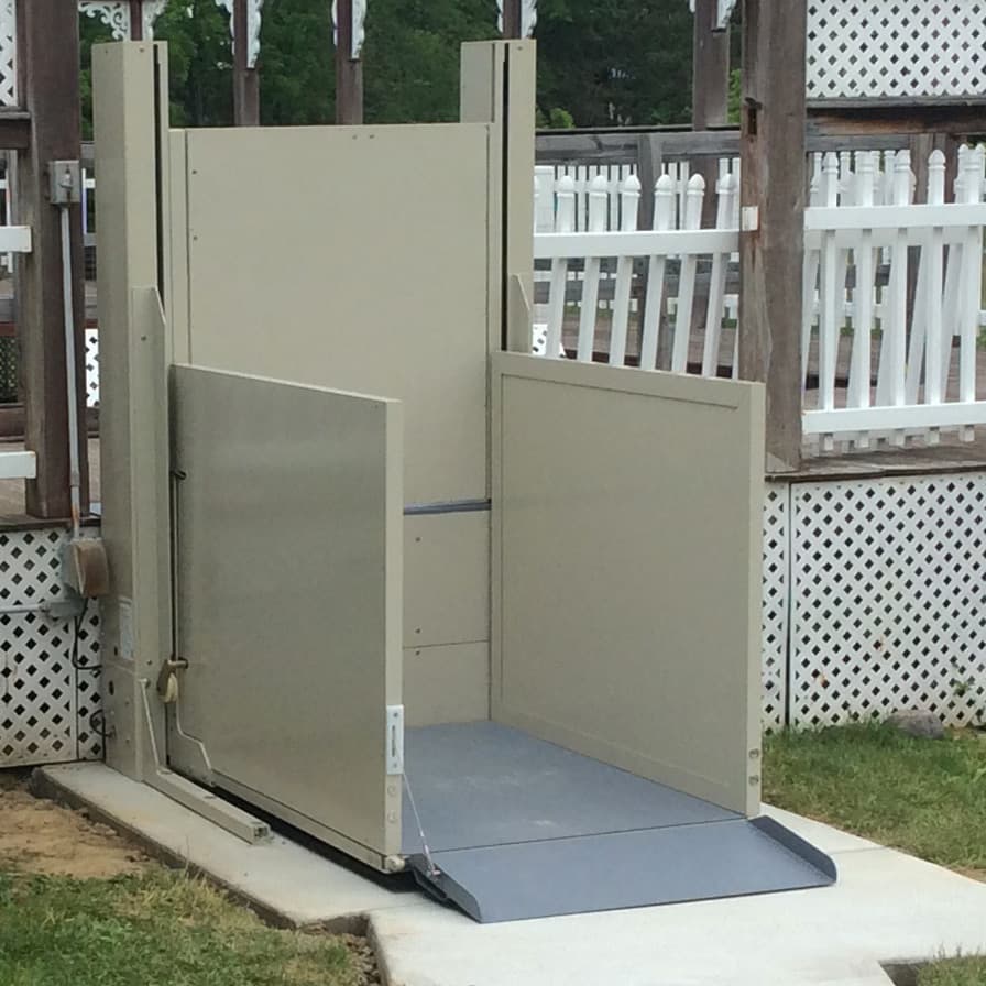 Savaria M2 Lift Bottom of Outside Porch